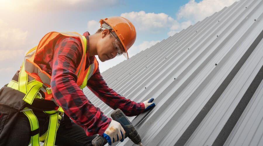 Professional Flat Roofing Installation in Thompsons, TX